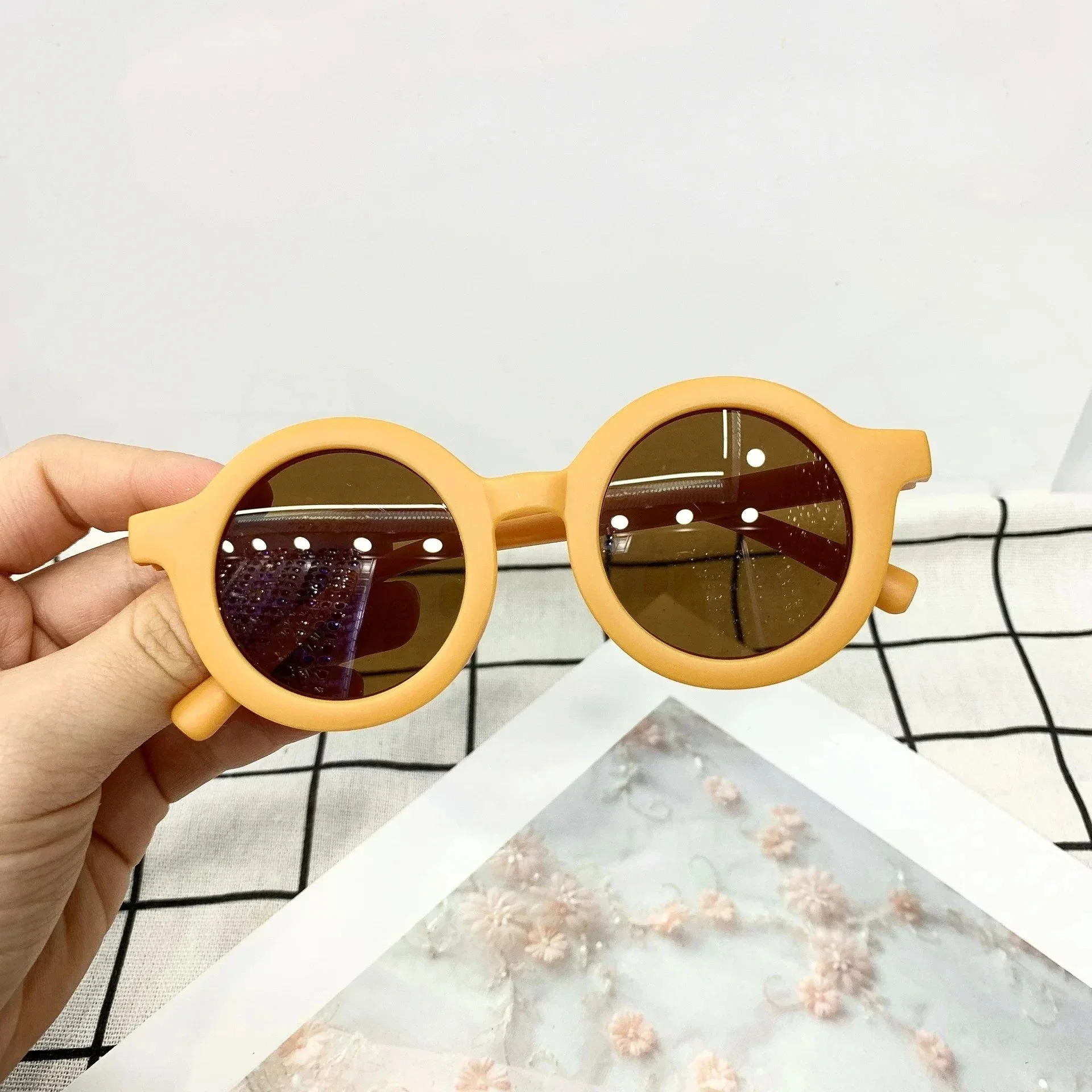 Children's UV400 Sunglasses - Image 8