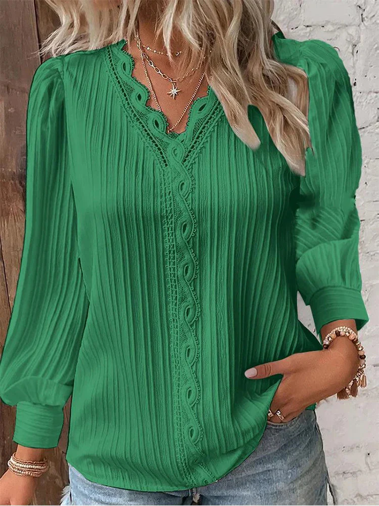 Elegant Women's V-Neck Blouse - Image 3