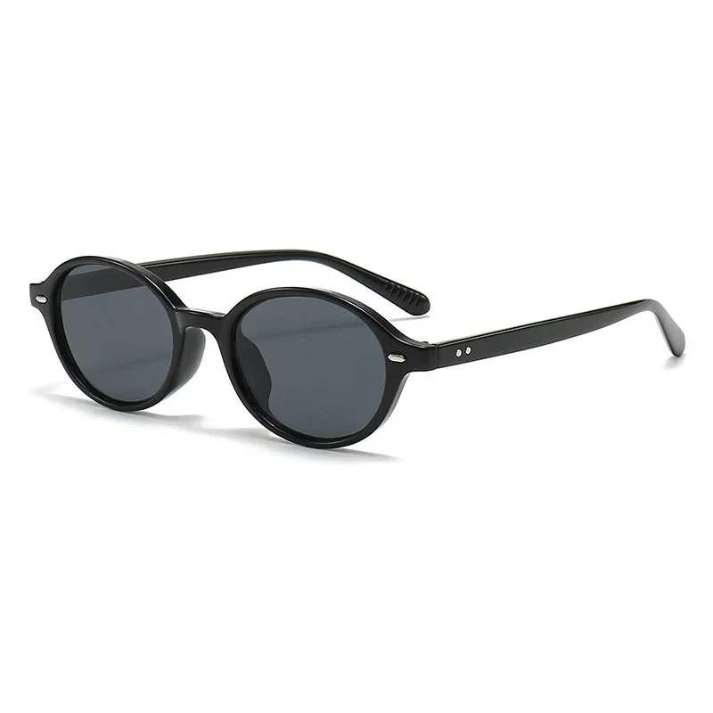 Retro UV400 Luxury Sunglasses - Image 4