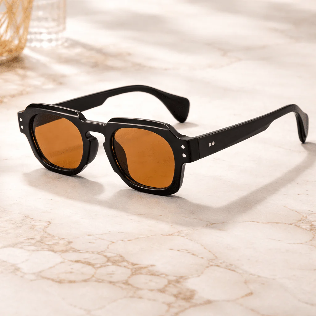 Salvierre Classic Sunglasses - Image 3