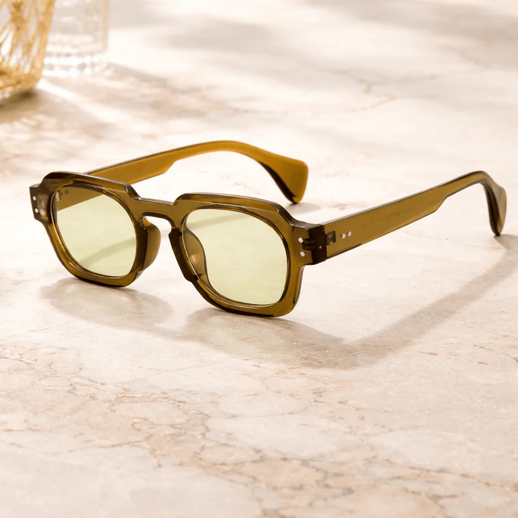 Salvierre Classic Sunglasses - Image 5