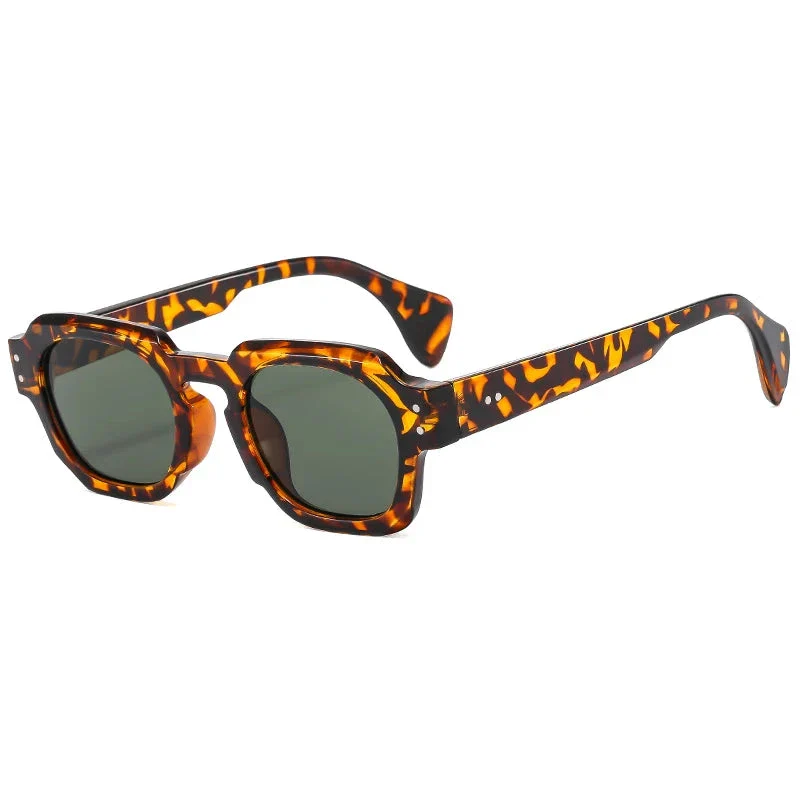 Salvierre Classic Sunglasses - Image 9