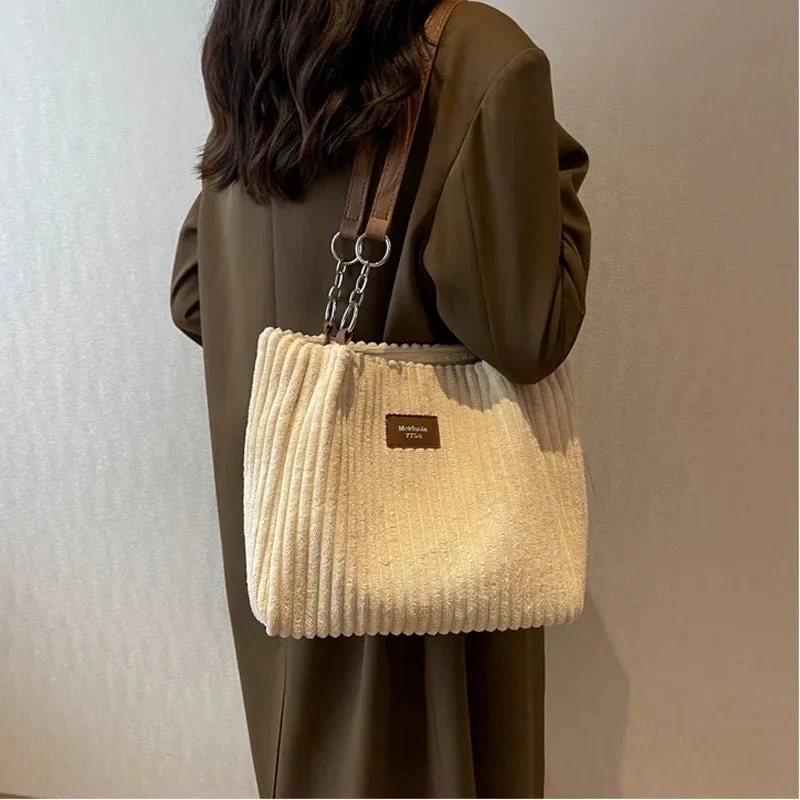 Shoulder Velvet Bag Valentina - Image 10